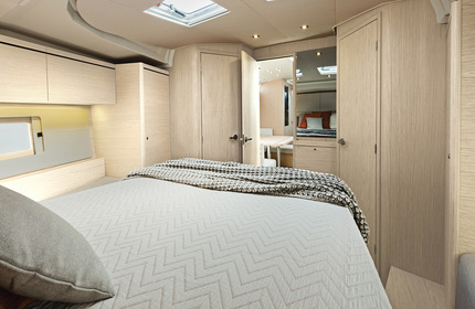 Sailing yacht Beneteau Oceanis 51.1 cabins