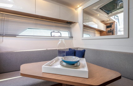 Beneteau Gran Turismo 36 cabin