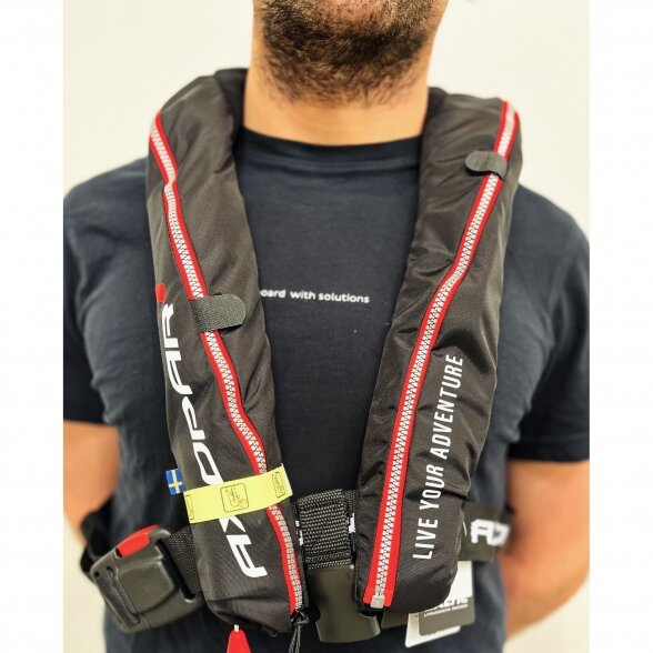 Axopar life vest, automatic 5